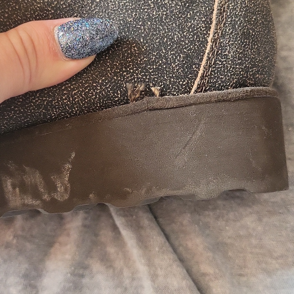 Bearpaw Sherpa Lined Lace Up Wedge Boots Size 9 - Picture 6 of 11